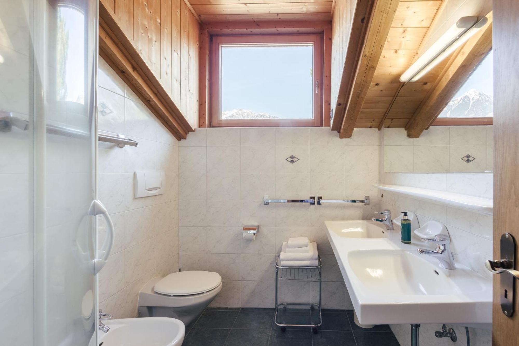 Hotel Garni Sirmian Мерано Екстер'єр фото